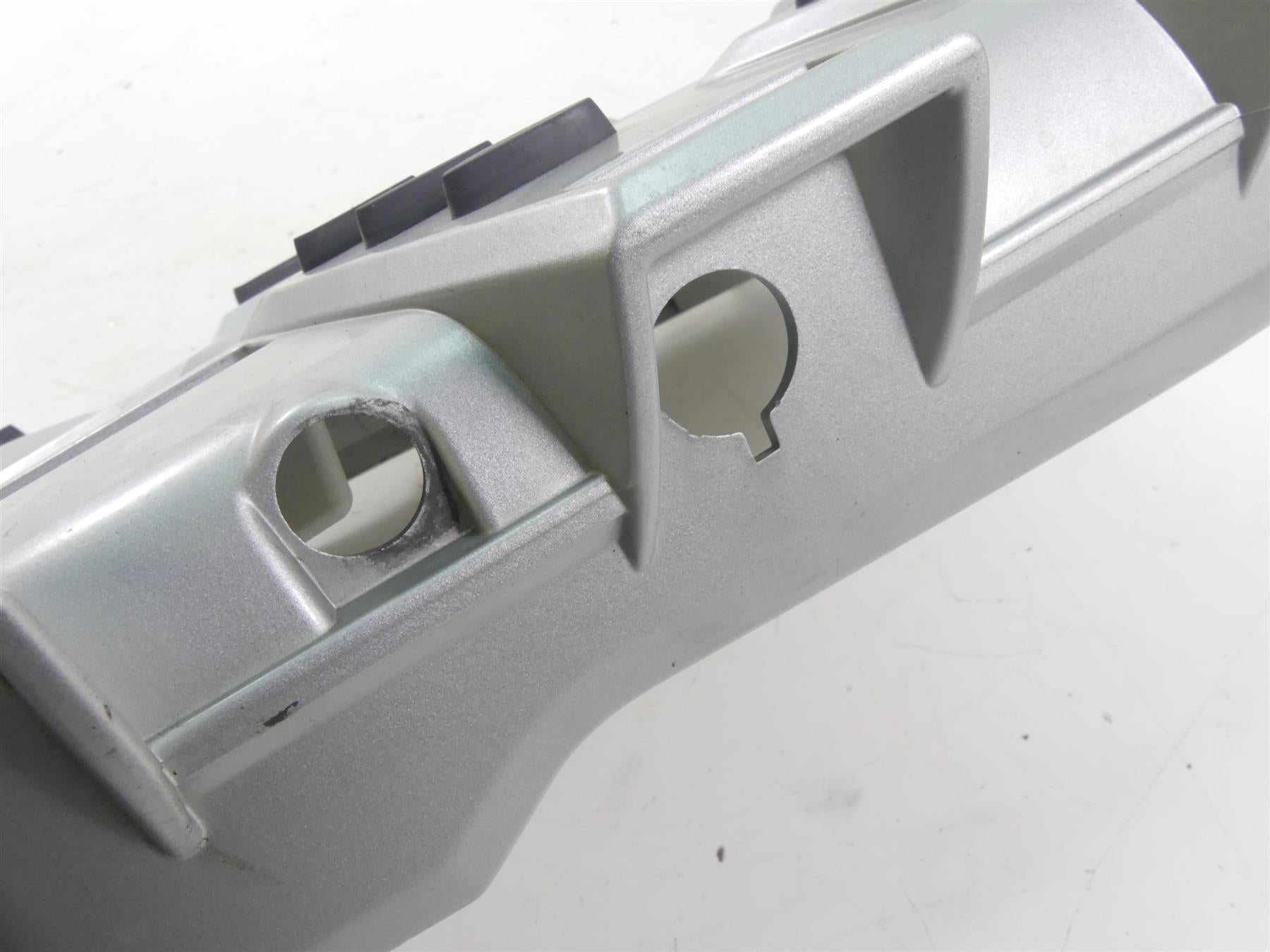 2008 BMW R1200GS K25 Rear Support Bracket Mount 46547693422 {{ shop.shopifyCountryName }} - Mototech271