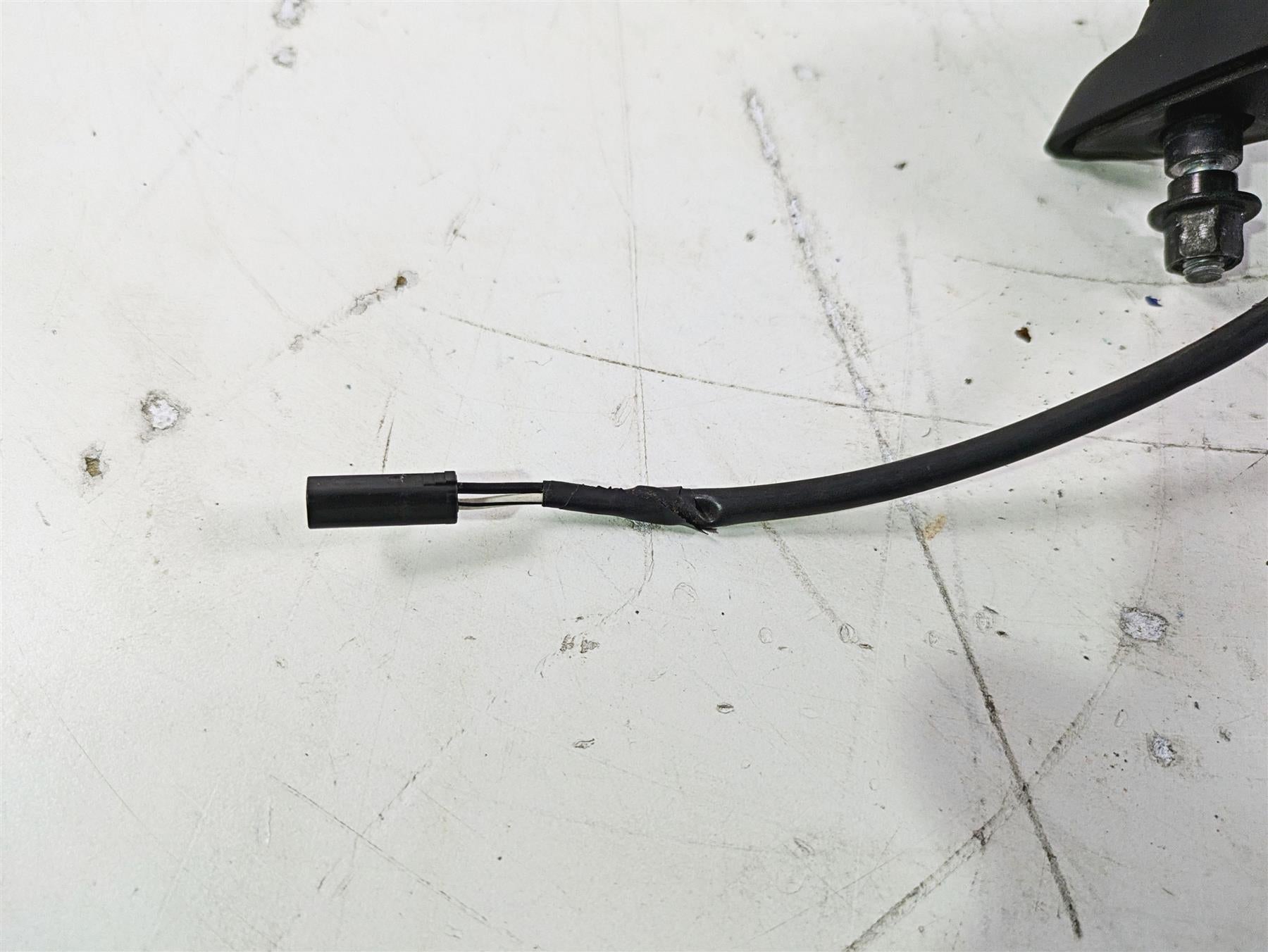 2016 Suzuki GSXR1000 Right Rear View Mirror Turn Signal Blinker 56500-47H01 {{ shop.shopifyCountryName }} - Mototech271