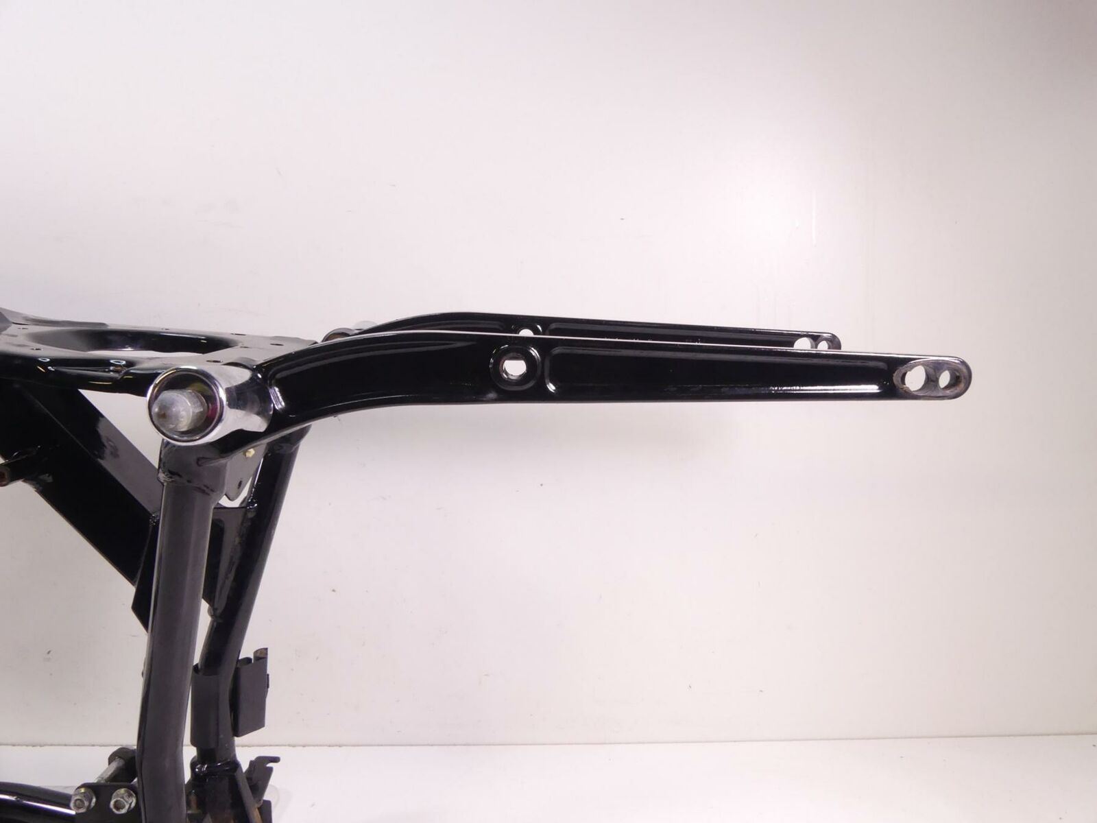 2009 Harley FXDC Dyna Super Glide Straight 29dgr Frame Chassis Slvg 47745-06B {{ shop.shopifyCountryName }} - Mototech271