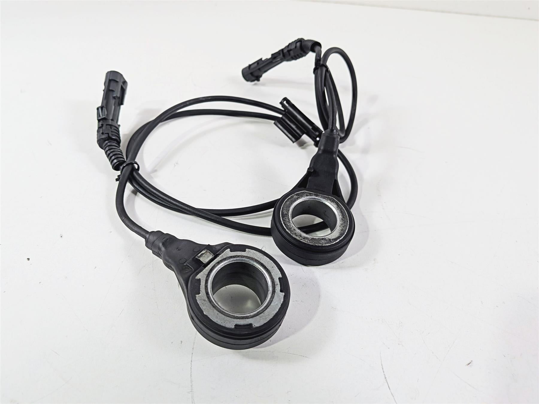 2020 Harley Touring FLTRK Road Glide Front Rear Abs Wheel Speed Sensors 32700015 {{ shop.shopifyCountryName }} - Mototech271