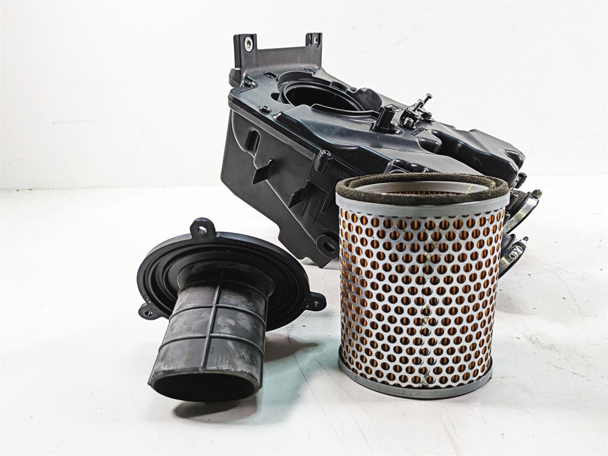 2011 Triumph America Air Cleaner Breather Box & Covers T2208750 T2208495 {{ shop.shopifyCountryName }} - Mototech271