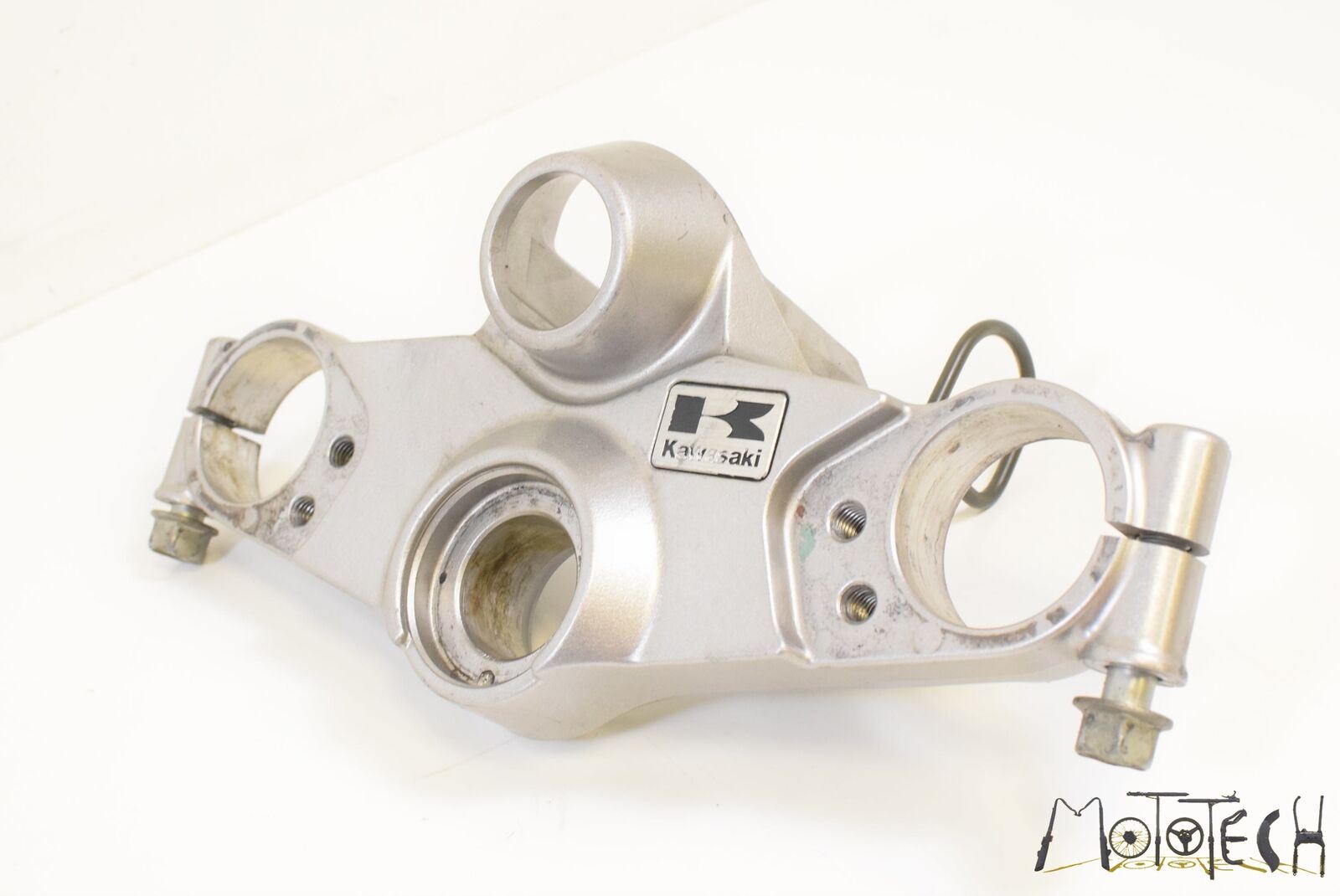 2005 Kawasaki ZZR1200 ZX1200 Ninja Upper Triple Tree Steering Clamp 44039-0007 {{ shop.shopifyCountryName }} - Mototech271