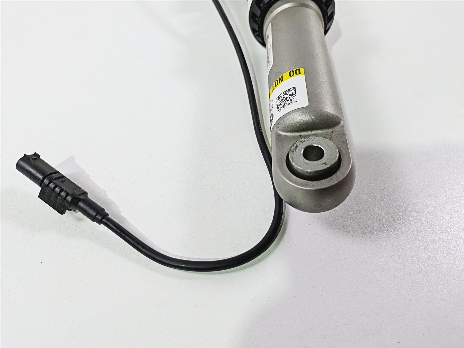 2019 BMW R1250RT K52 Front Esa Shock Damper 31489899967 {{ shop.shopifyCountryName }} - Mototech271