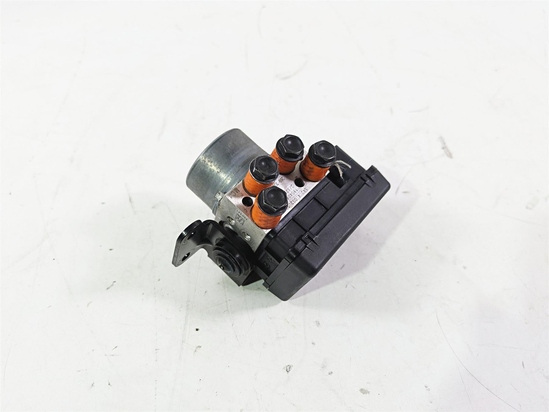 2018 Ducati Hypermotard 939 SP Abs Brake Pump Module Unit 54240402A {{ shop.shopifyCountryName }} - Mototech271