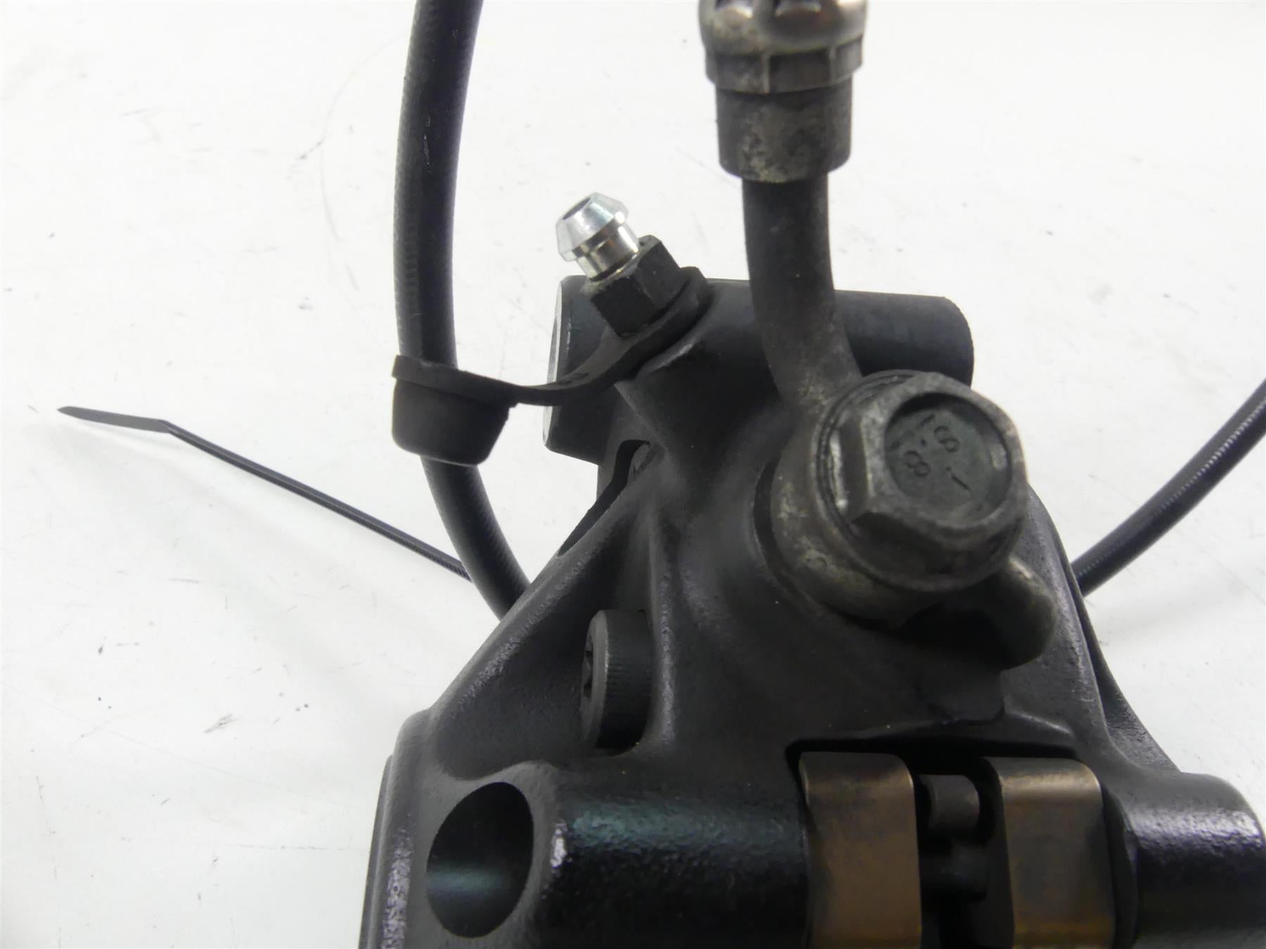 2021 Harley Softail FXBBS Street Bob Front Brake Caliper & Line 41300095 {{ shop.shopifyCountryName }} - Mototech271