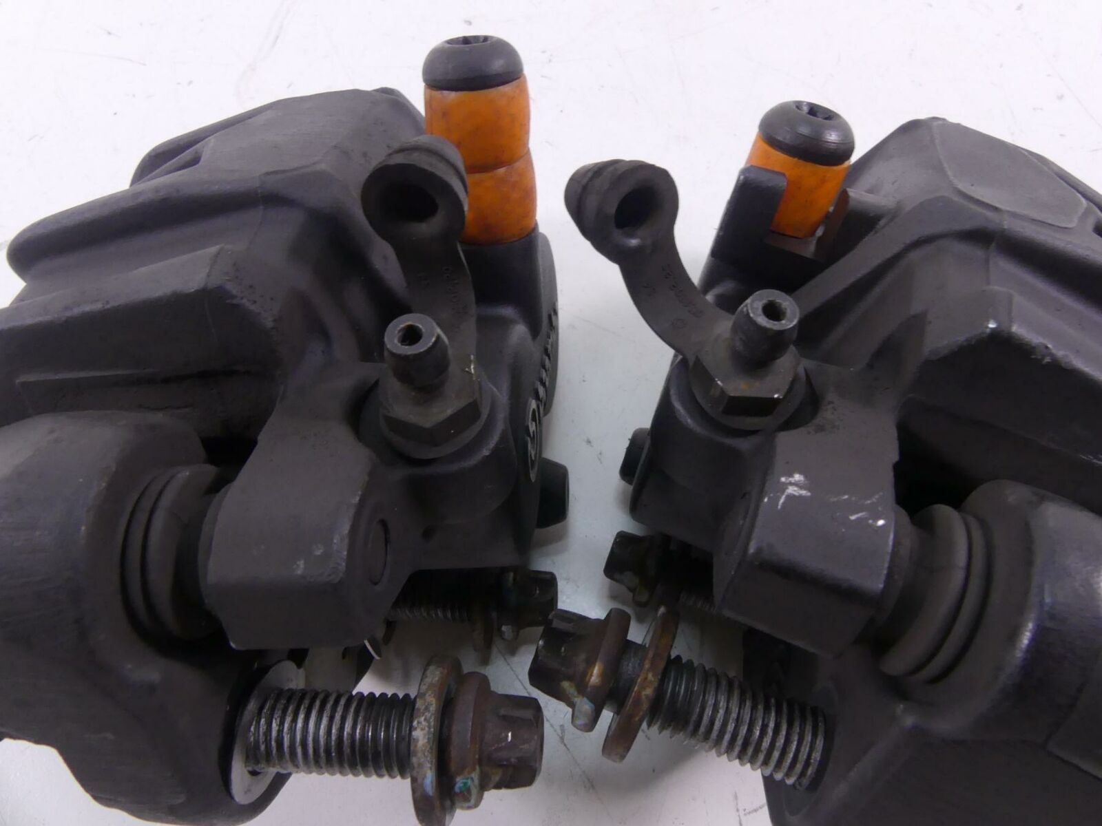 2010 BMW F800GS K72 Front Brembo Brake Caliper Pad Set 34117716715 34117716716 {{ shop.shopifyCountryName }} - Mototech271