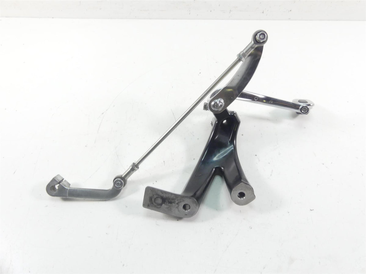 2021 Harley Softail FLSB Sport Glide Left Foot Peg Mount & Shifter Set 33600134 {{ shop.shopifyCountryName }} - Mototech271