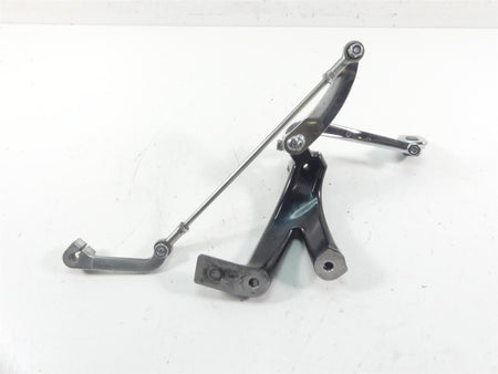 2021 Harley Softail FLSB Sport Glide Left Foot Peg Mount & Shifter Set 33600134 {{ shop.shopifyCountryName }} - Mototech271