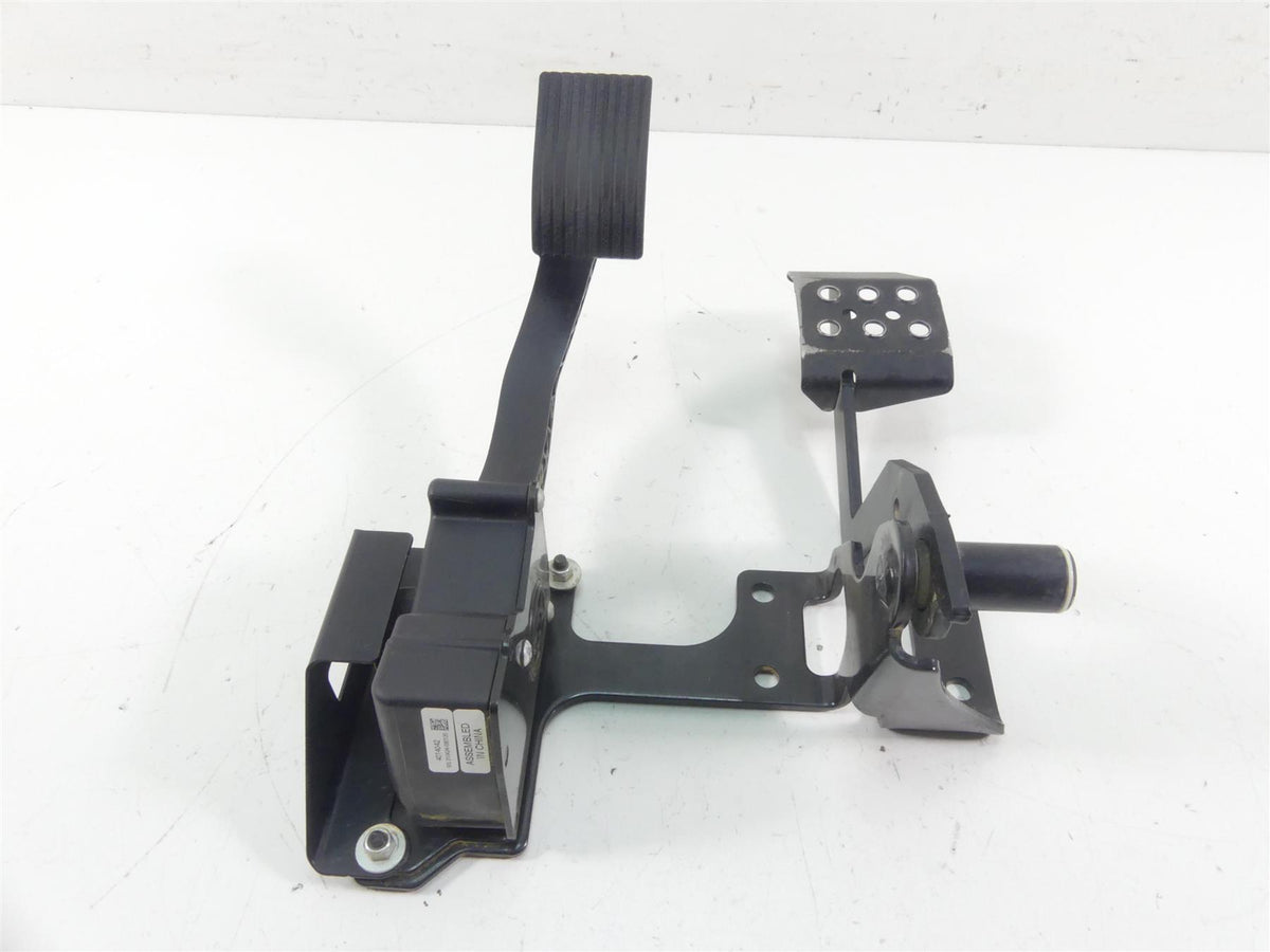 2021 Polaris RZR XP 1000 EPS Brake & Accelerate Pedal Mount Set 1021765 4014042 {{ shop.shopifyCountryName }} - Mototech271
