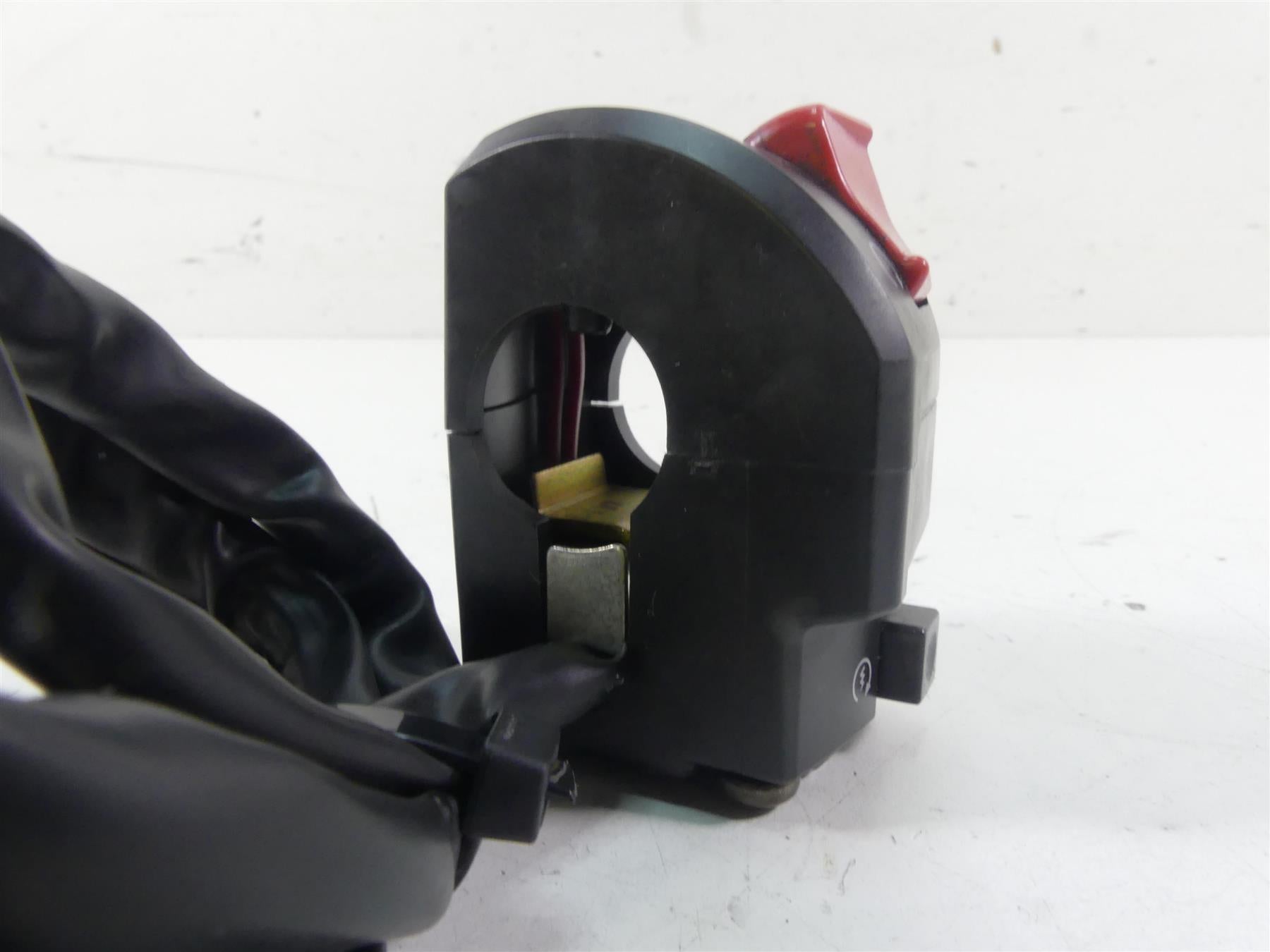 2007 Ducati Sport Classic GT1000 Right Hand Start Kill Control Switch 65010052A {{ shop.shopifyCountryName }} - Mototech271