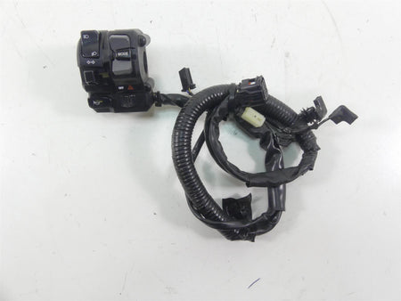 2022 Yamaha MT09 FZ09 Left Hand Turn Signal Control Switch B7N-83969-01-00 {{ shop.shopifyCountryName }} - Mototech271