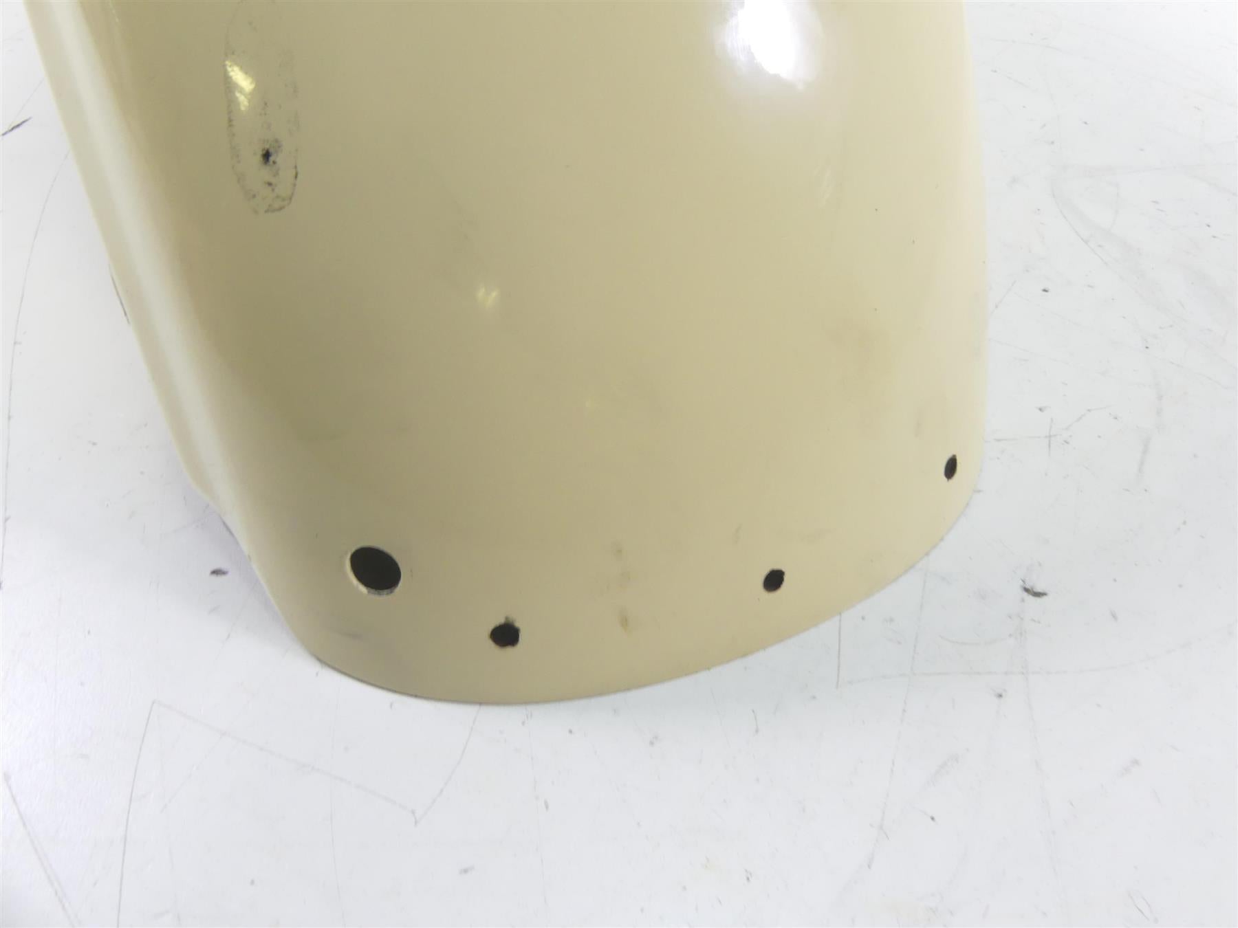 2001 Indian Centennial Scout Rear Fender Cream - Oem Paint 89-117 {{ shop.shopifyCountryName }} - Mototech271