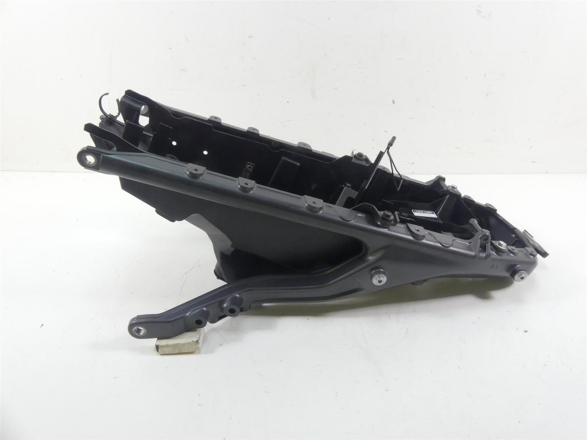 2022 Yamaha MT09 FZ09 Subframe Sub Frame & Inner Fender B7N-21190-09-00 {{ shop.shopifyCountryName }} - Mototech271