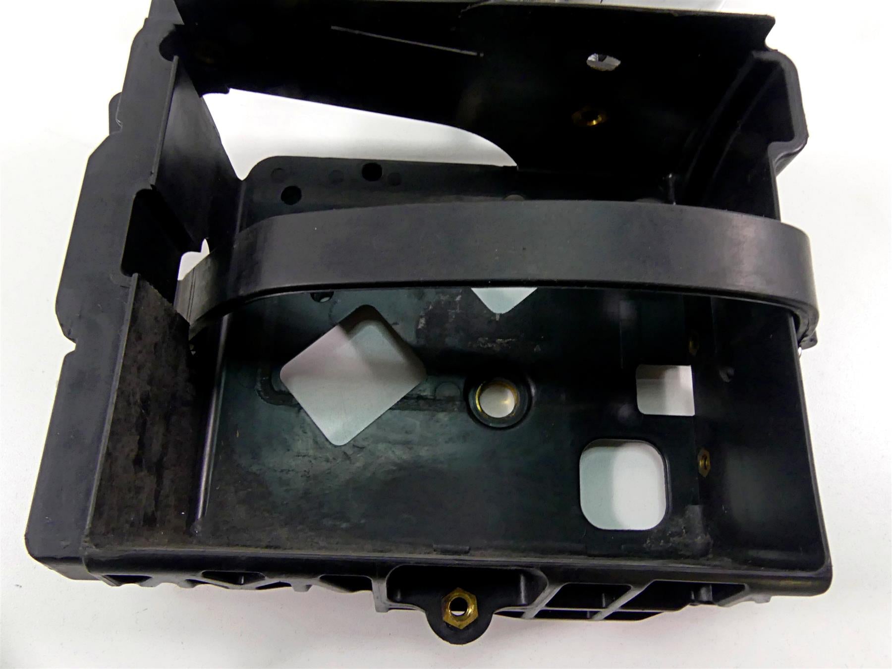 2014 Harley FXDL Dyna Low Rider Battery Tray & Side Cover 61300151 70379-06B {{ shop.shopifyCountryName }} - Mototech271