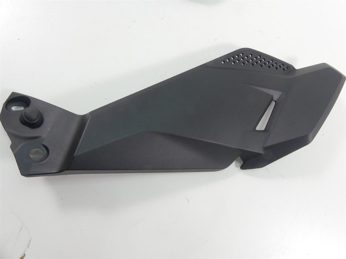 2019 BMW R1250GS K50 Under Tank Molded Leg Fairing Set 46638556637 46638556638 {{ shop.shopifyCountryName }} - Mototech271