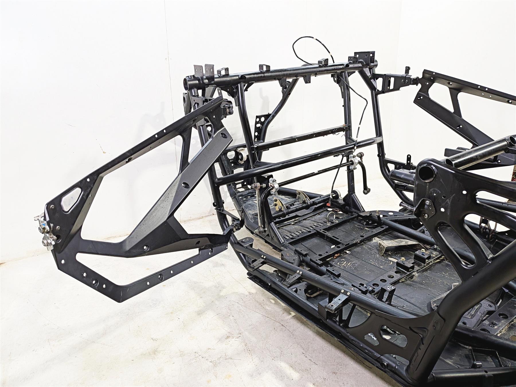 2022 Polaris RZR Turbo R Ultimate Straight Main Frame Chassis with Clean Ohio Title 1026099-Mototech271