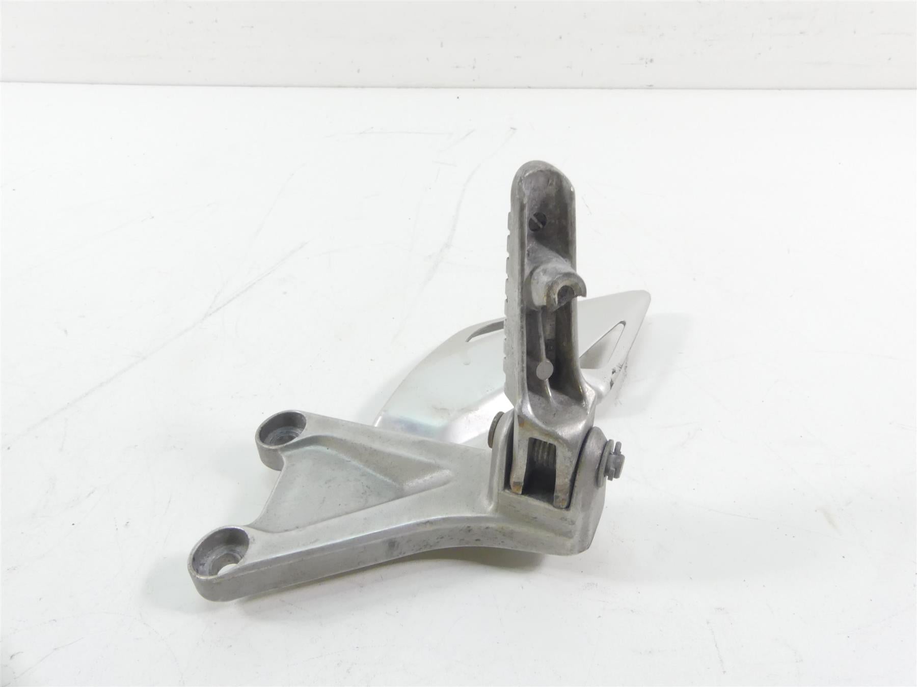 2018 Honda CBR1000 RR SC77 Front Left Rider Footpeg Foot Peg -Read 50700-MGP-D60 {{ shop.shopifyCountryName }} - Mototech271