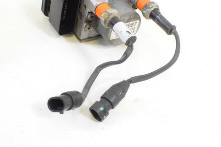 2017 Indian 111ci Springfield Abs Brake Pump Module 1911987 {{ shop.shopifyCountryName }} - Mototech271
