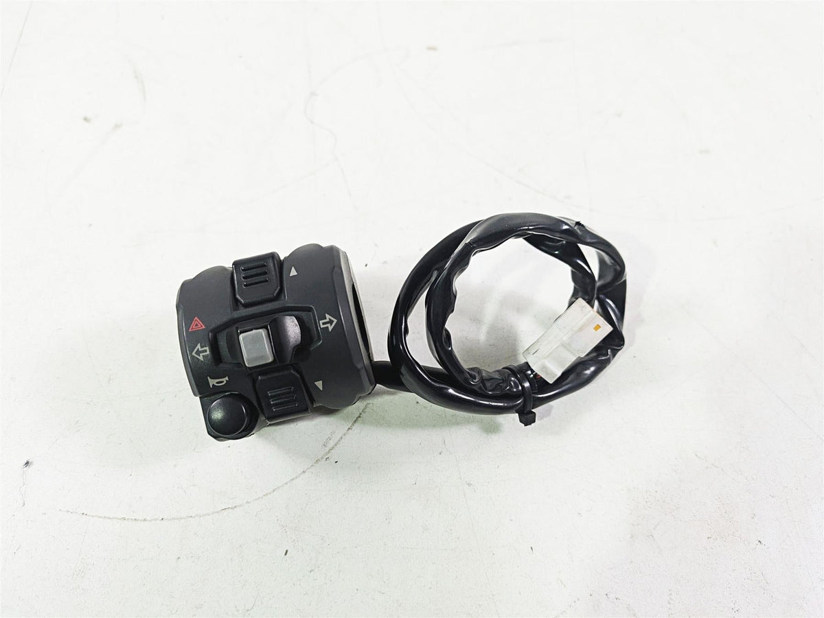 2015 Ducati Hypermotard 821 SP Left Hand Turn Signal Control Switch 65110141A {{ shop.shopifyCountryName }} - Mototech271
