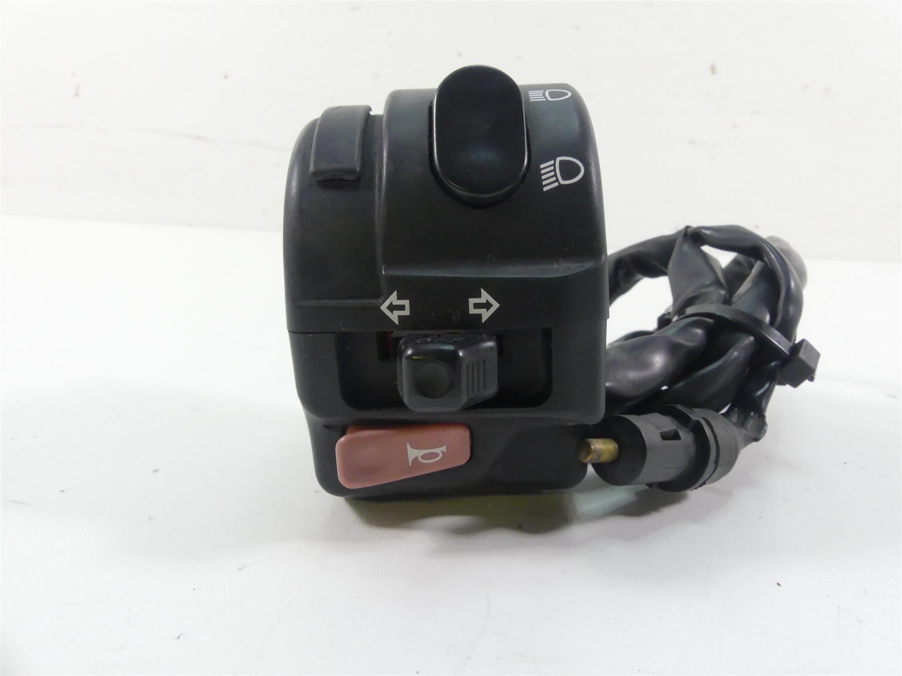 2006 Triumph Daytona 675 Left Hand Light Blinker Control Switch T2040274 {{ shop.shopifyCountryName }} - Mototech271