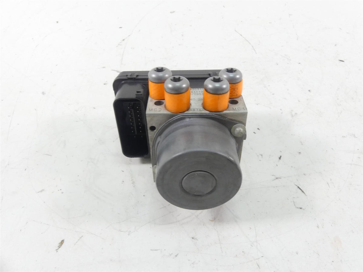 2015 KTM 1290R Super Duke Abs Brake Pump Module Unit Control 61342031000 {{ shop.shopifyCountryName }} - Mototech271