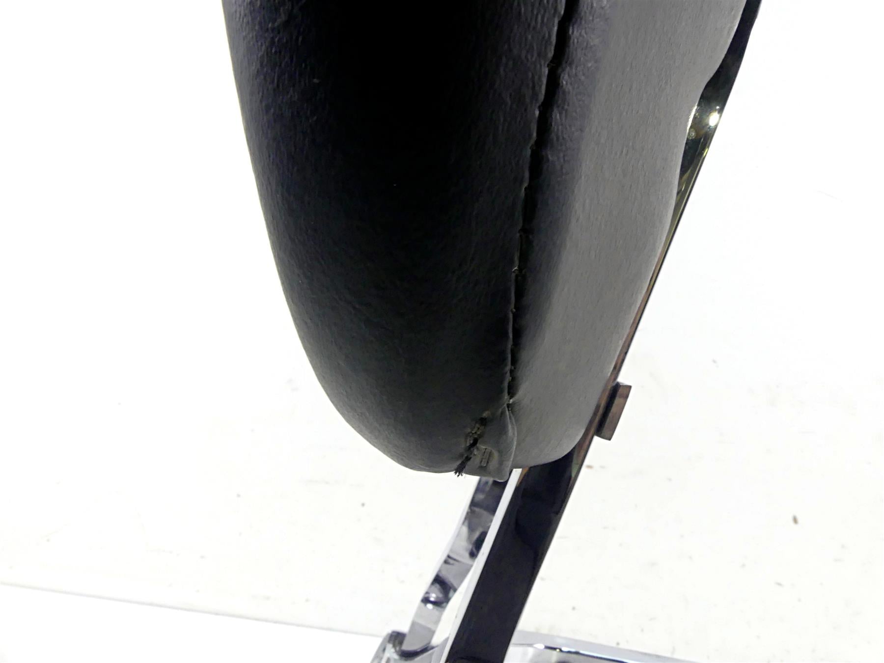 2006 Harley Softail FXSTSI Springer 22" Passenger Backrest Luggage Rack 53810-00C {{ shop.shopifyCountryName }} - Mototech271