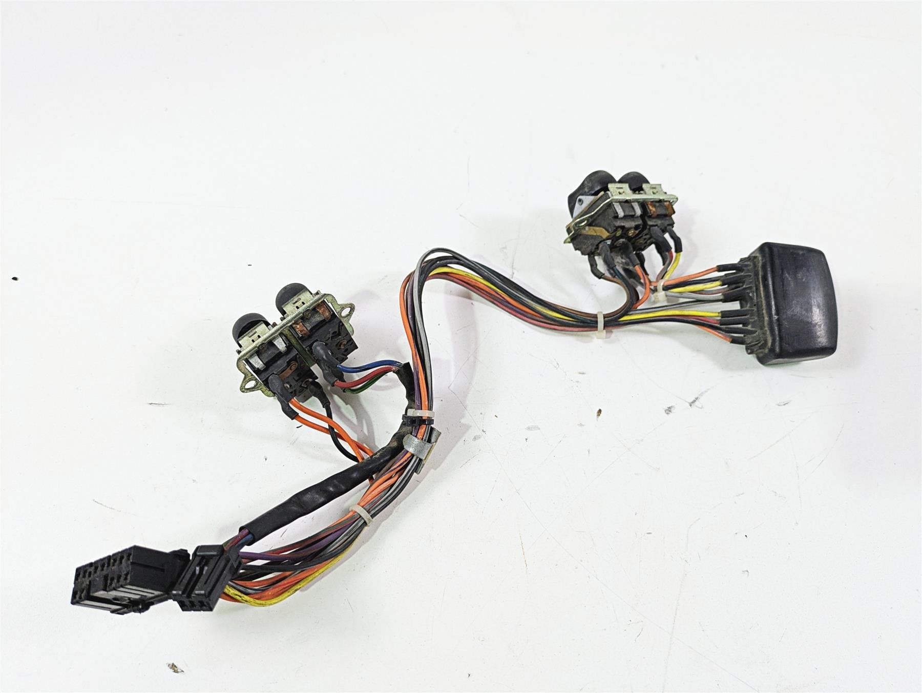 2011 Harley Touring FLHTCUSE CVO E-Glide Auxiliary Switches Faded 70290-07 {{ shop.shopifyCountryName }} - Mototech271