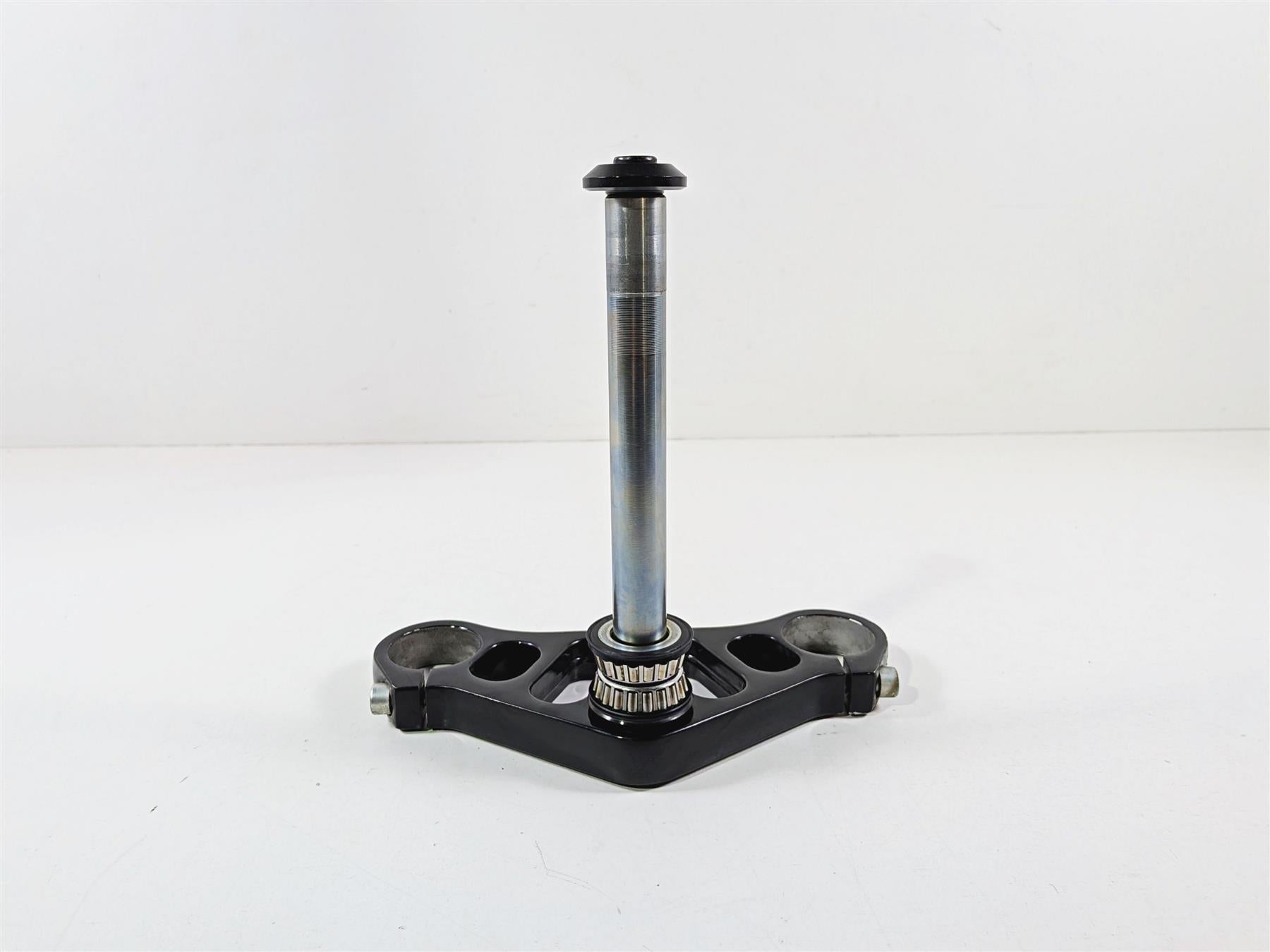 2011 Harley VRSCDX Night Rod Lower Triple Tree Steering Clamp 46855-09 {{ shop.shopifyCountryName }} - Mototech271