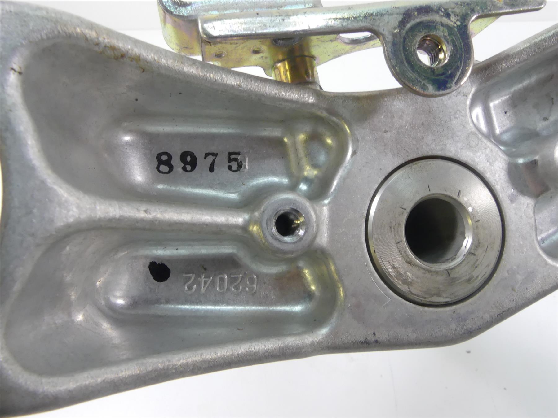 2019 Kawasaki ZX1400 ZX-14R Ninja Lower Triple Tree Steering Clamp 44037-0039 {{ shop.shopifyCountryName }} - Mototech271