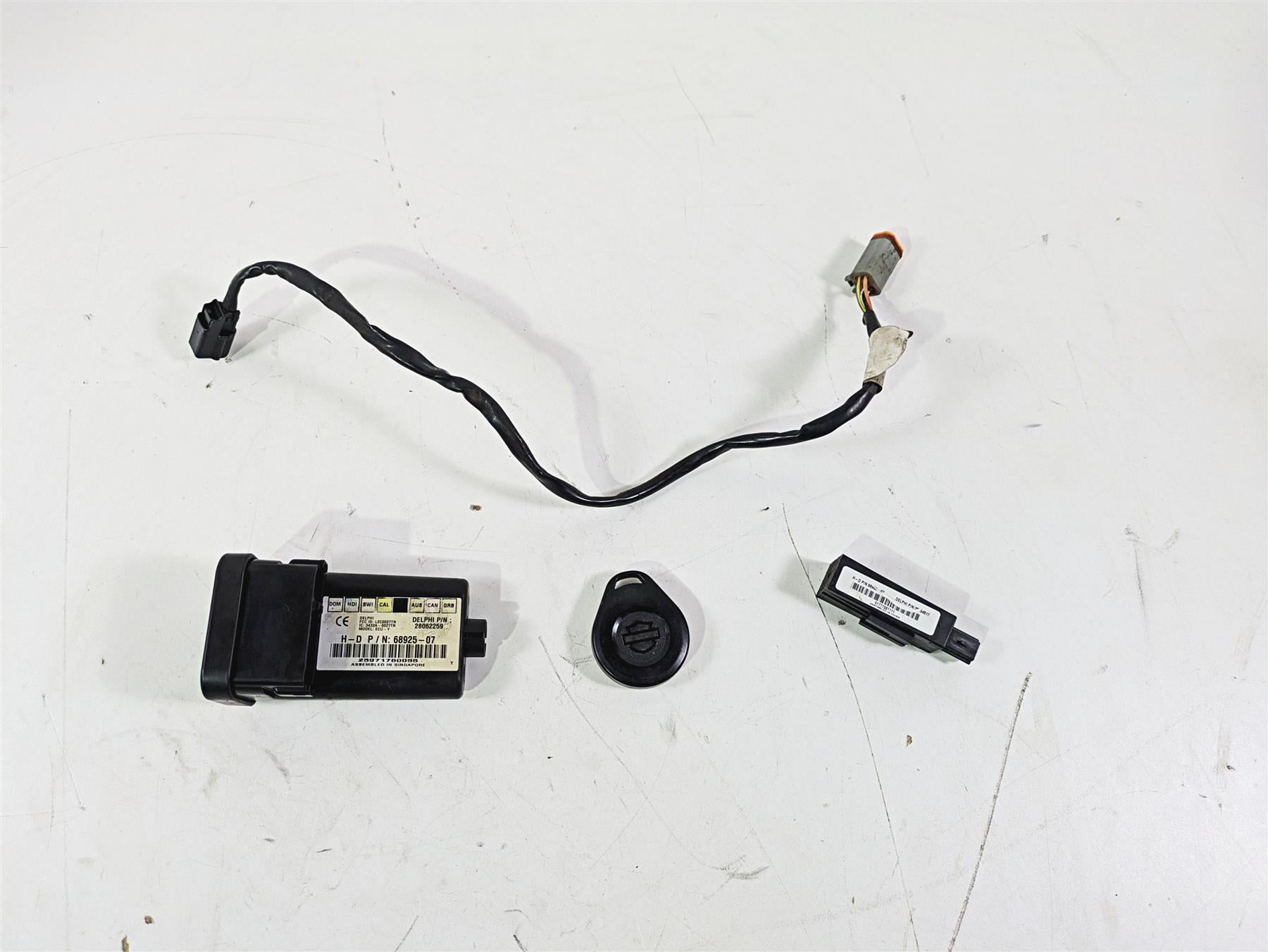 2008 Harley FLSTC 105TH Softail Heritage Tssm Security Module & Fob Key 68925-07 {{ shop.shopifyCountryName }} - Mototech271