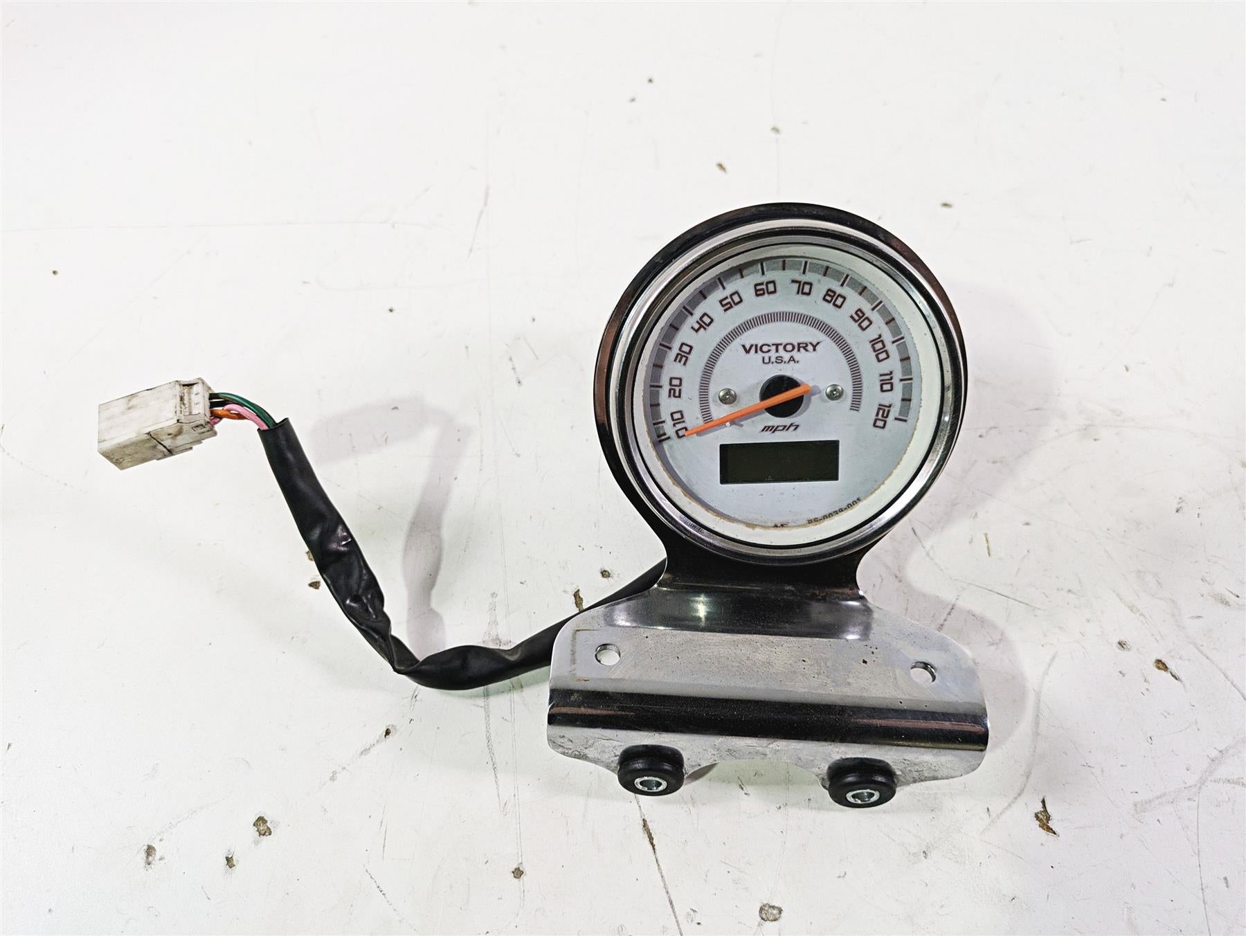 2004 Victory Kingpin Speedometer Gauge Instrument & Mount 35k 3280405 5246295 {{ shop.shopifyCountryName }} - Mototech271