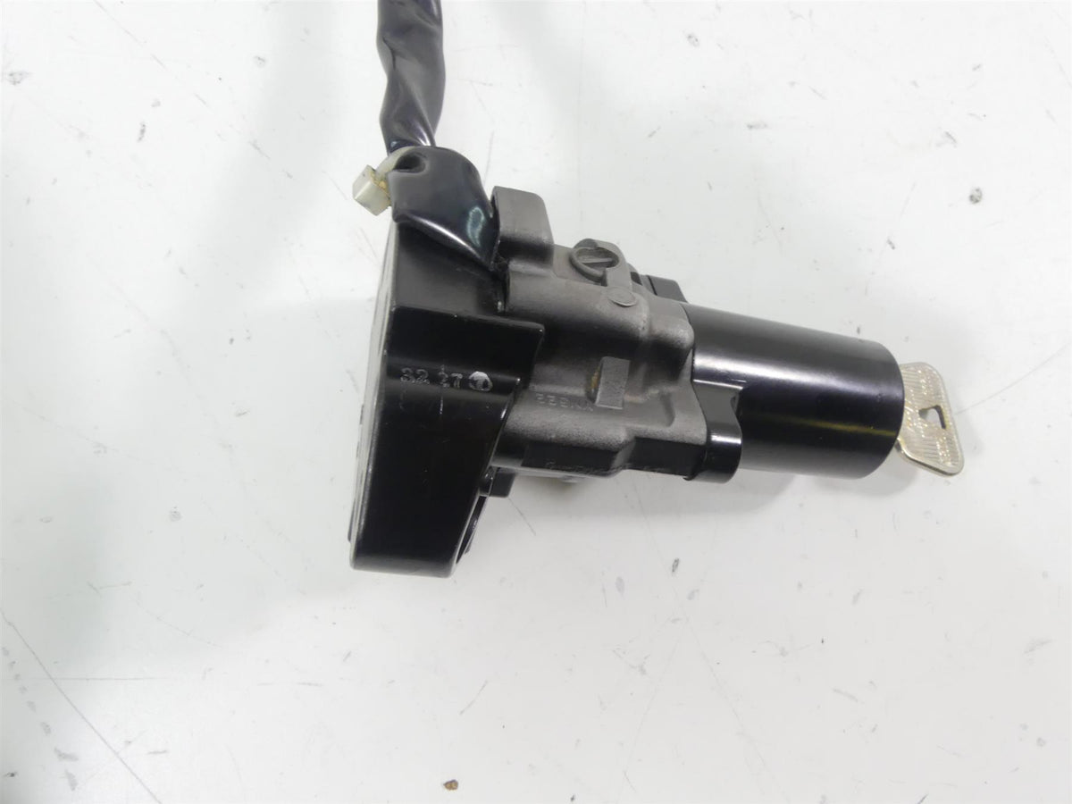 2013 Yamaha VMX17 V-Max 1700 Ignition Switch Key Lock Cap Set 2S3-82501-00-00 {{ shop.shopifyCountryName }} - Mototech271