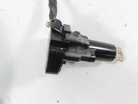 2013 Yamaha VMX17 V-Max 1700 Ignition Switch Key Lock Cap Set 2S3-82501-00-00 {{ shop.shopifyCountryName }} - Mototech271