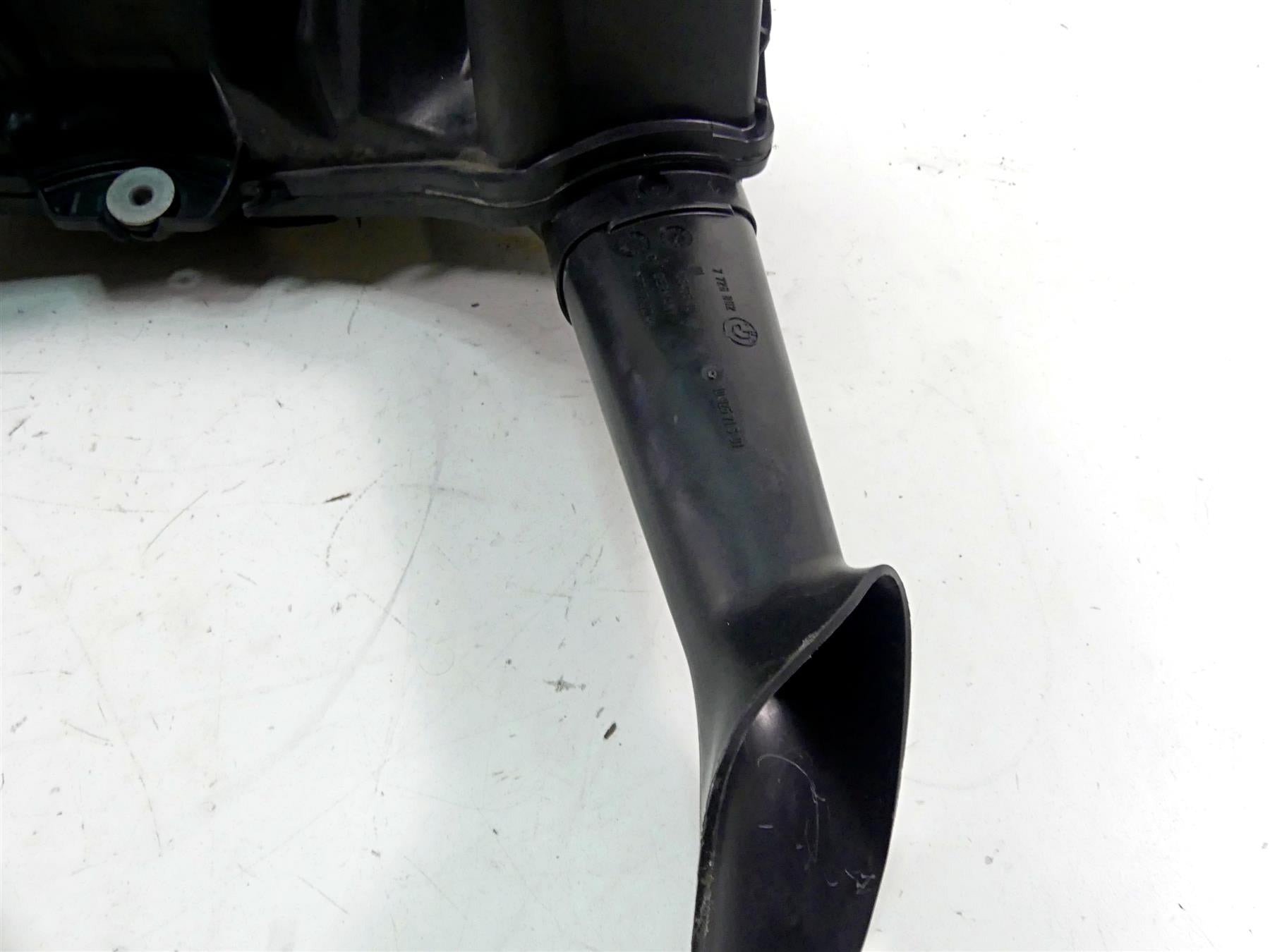 2015 BMW R1200GS GSW K50 Air Box Cleaner Filter & Duct Tubes Set 13717726792 {{ shop.shopifyCountryName }} - Mototech271