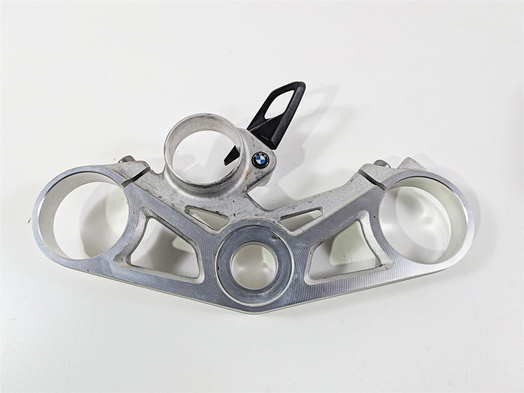 2014 BMW S1000RR K46 Upper Triple Tree Steering Clamp 31428526854 {{ shop.shopifyCountryName }} - Mototech271