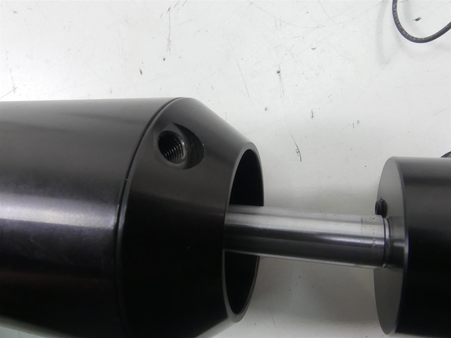 2012 Harley VRSCF Muscle Rod Arnott Ultimate Air Ride Suspension Kit MC-3110 {{ shop.shopifyCountryName }} - Mototech271