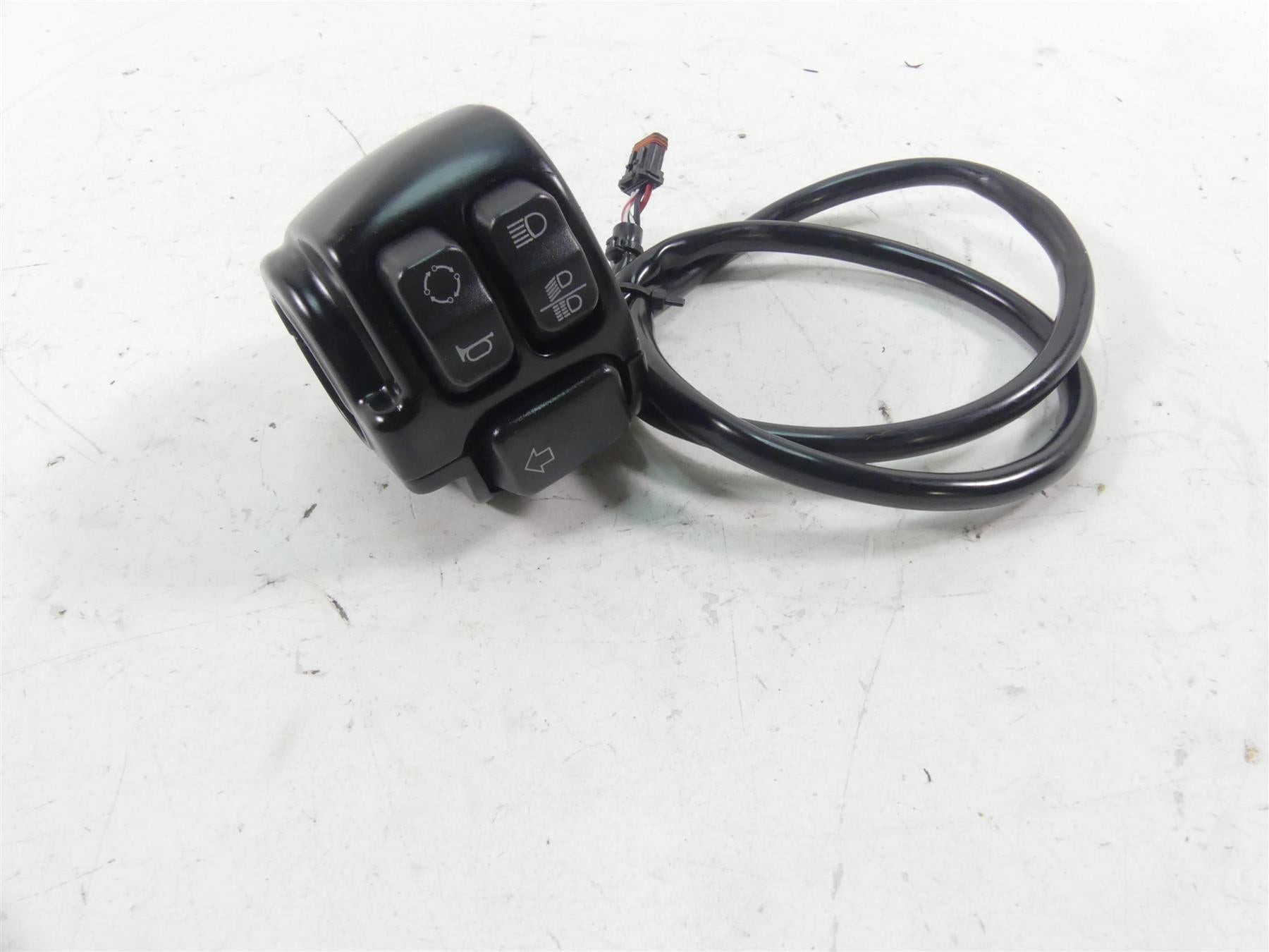 2018 Harley Softail FXBB Street Bob Left Hand Lights Control Switch 71500292 {{ shop.shopifyCountryName }} - Mototech271