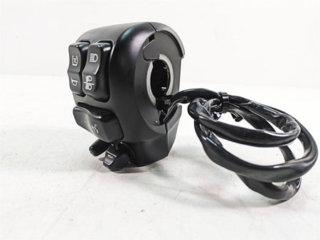 2020 Harley Touring FLHX Street Glide Left Hand Traction Control Switch 71500128 {{ shop.shopifyCountryName }} - Mototech271