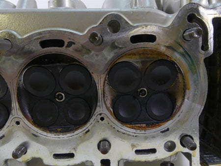 2015 BMW K1600GT K48 Engine Cylinderhead + Valve Cover - Read 11118546019 {{ shop.shopifyCountryName }} - Mototech271