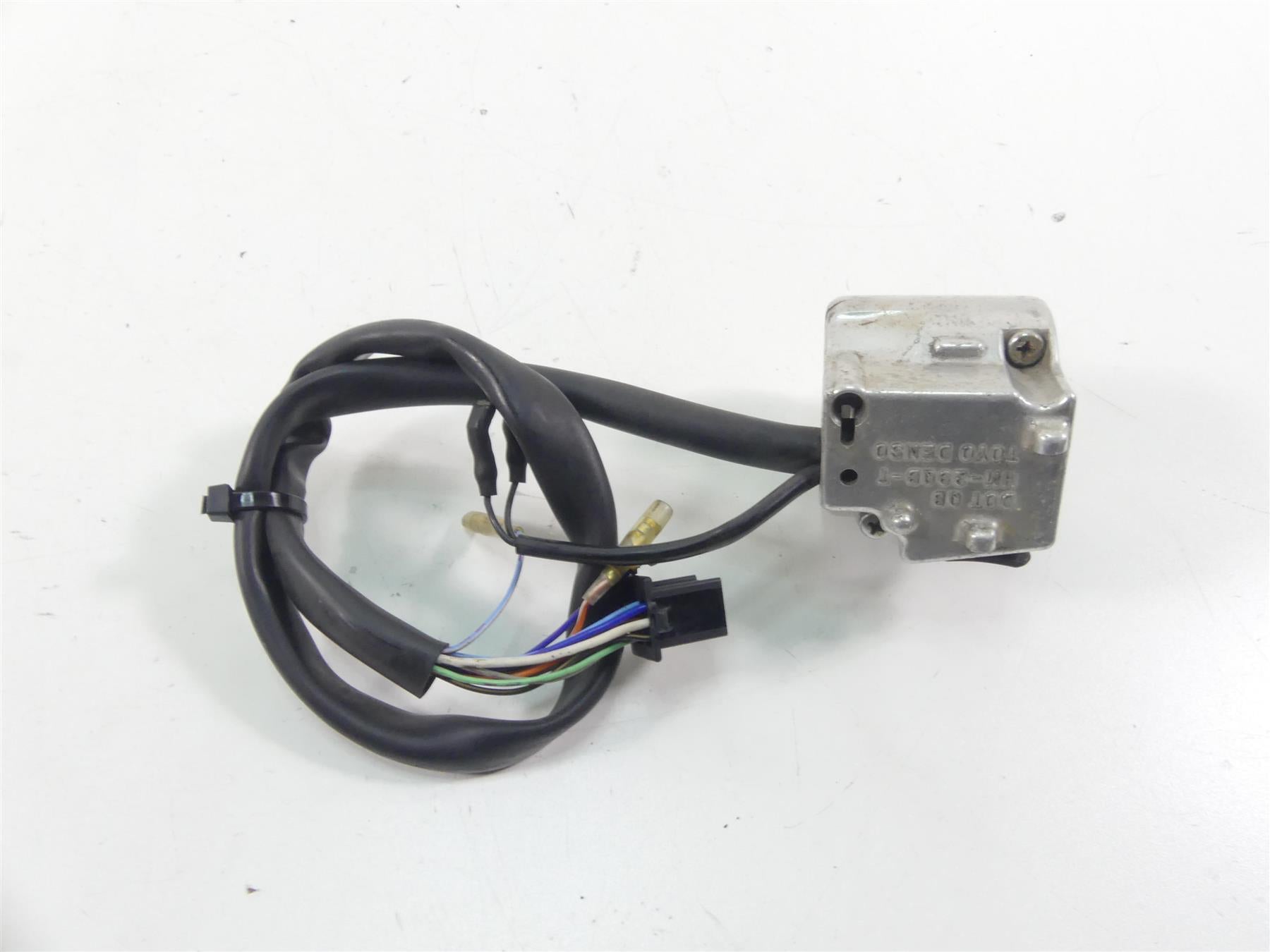 2003 Honda VT750 DC Shadow Spirit Left Hand Blinker Control Switch 35020-MCR-A00 {{ shop.shopifyCountryName }} - Mototech271