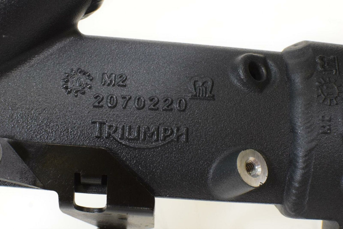 2012 Triumph Street Triple 675 R Main Frame Chassis Straight Slvg Ttl T2070454 {{ shop.shopifyCountryName }} - Mototech271