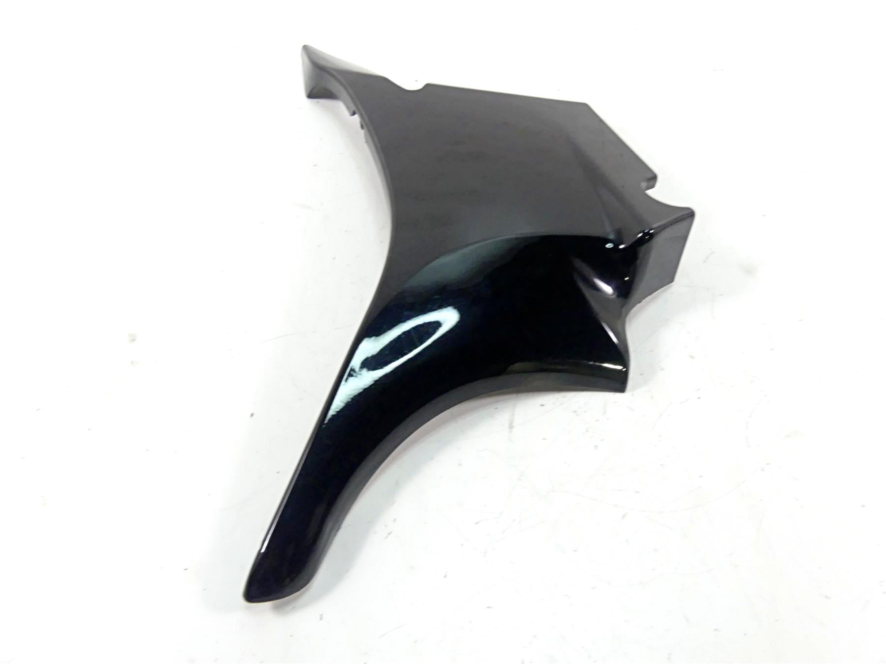 2019 Indian Chieftain Classic Left Upper Side Cover Fairing Cowl 5455671 {{ shop.shopifyCountryName }} - Mototech271