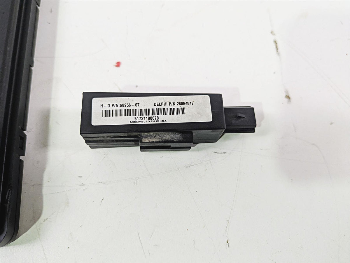 2014 Harley FLS Softail Slim Bcm Security Module Y-Axis + Key Fob Set 69993-11B {{ shop.shopifyCountryName }} - Mototech271