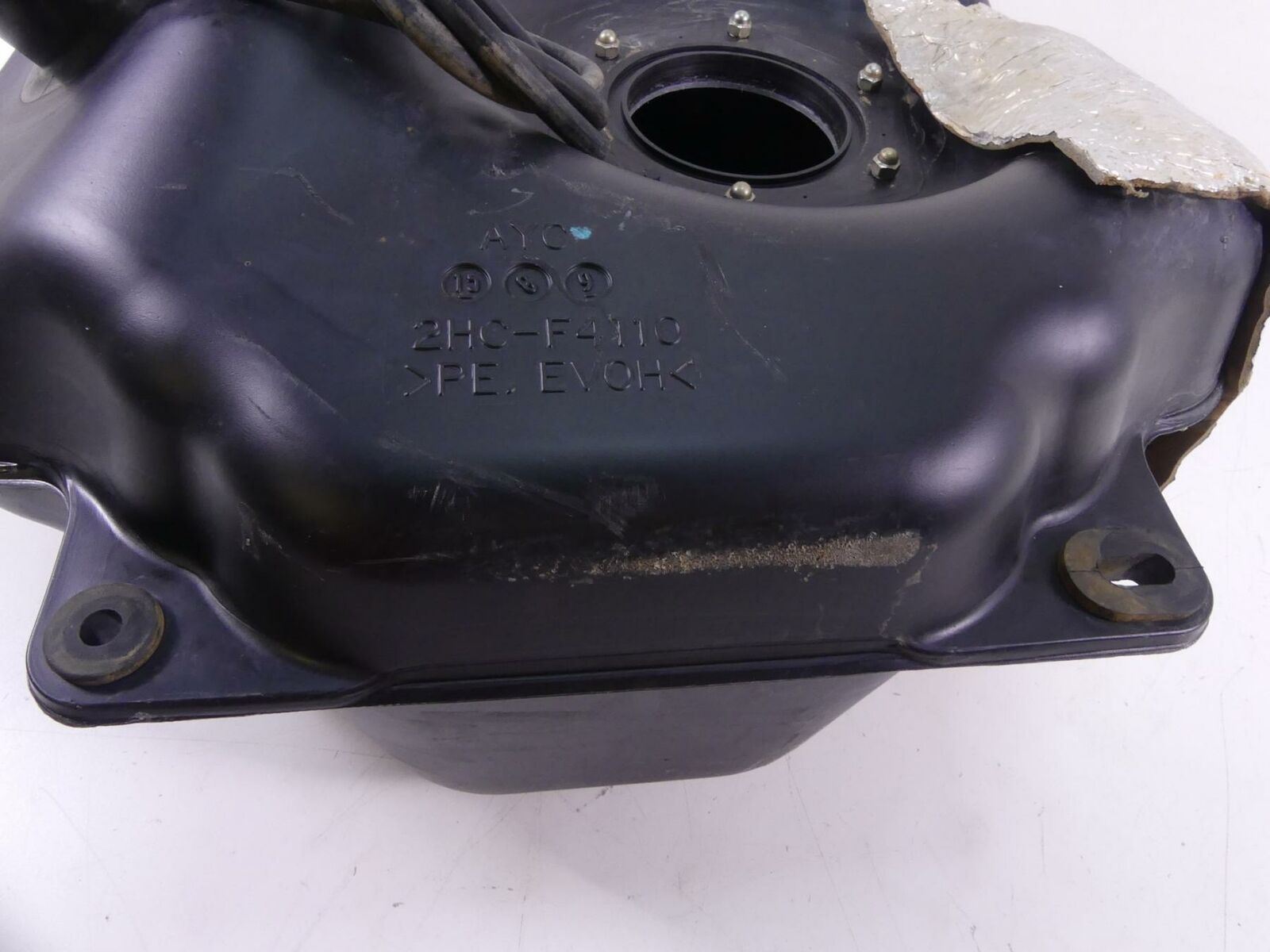 2016 Yamaha YXZ1000 R EPS SE Fuel Gas Petrol Reservoir Tank 2HC-F4110-00-00 {{ shop.shopifyCountryName }} - Mototech271