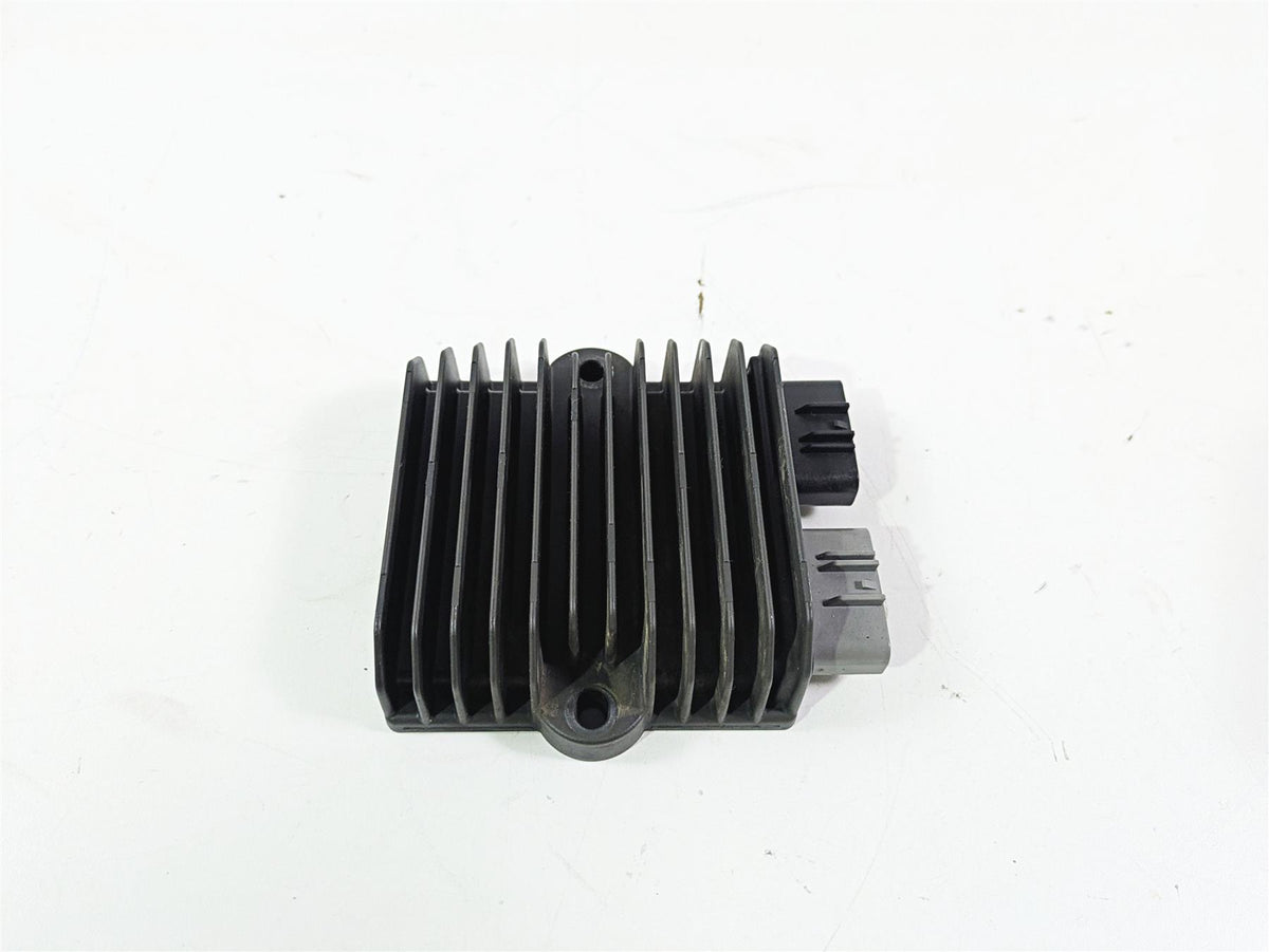 2020 Suzuki V-Strom 1050 XT Rectifier Voltage Regulator SH847AA 32800-31J00 {{ shop.shopifyCountryName }} - Mototech271