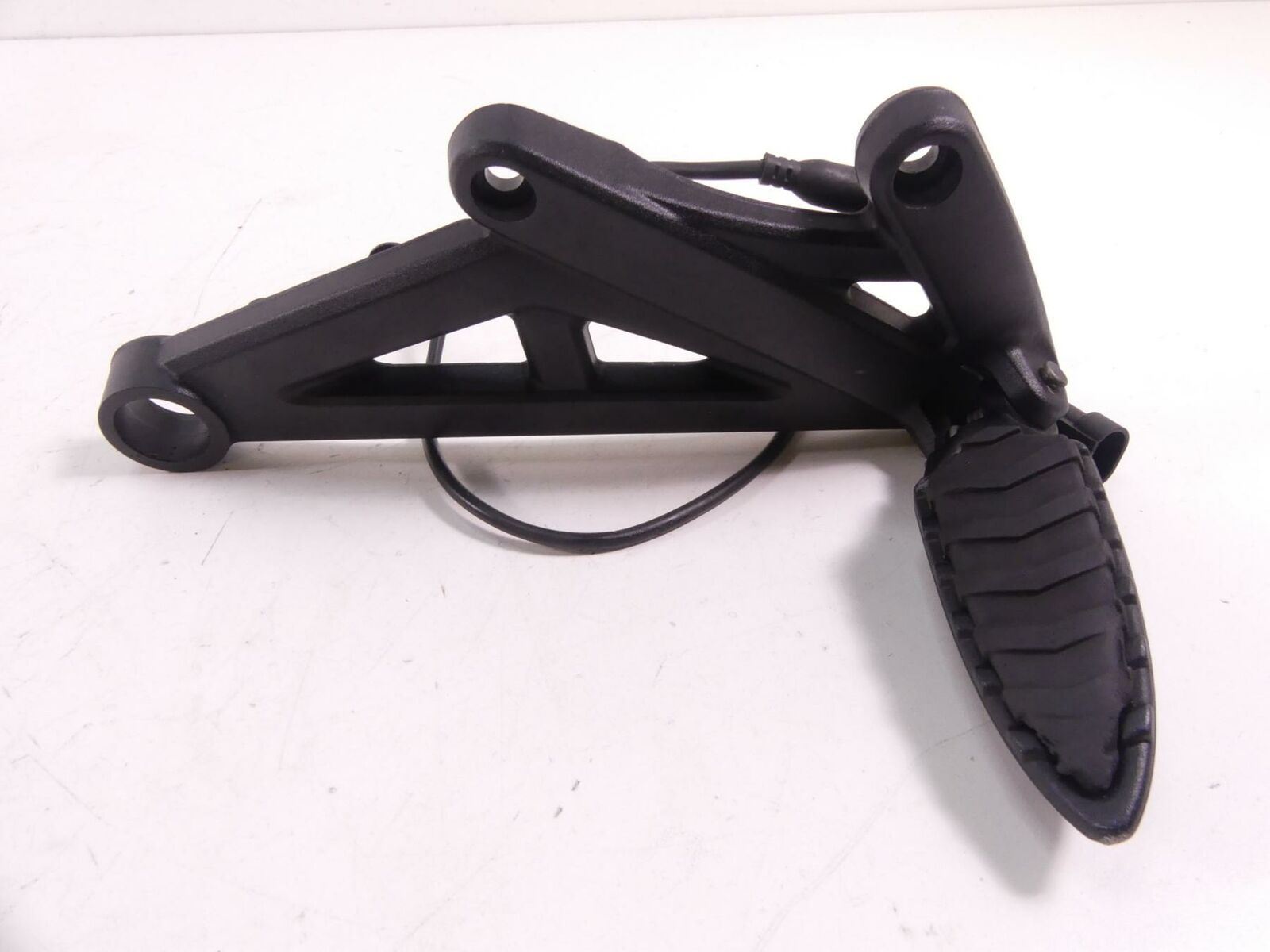 2015 Ducati Diavel Carbon Right Front Rider Footpeg Foot Peg + Mount 82431762A {{ shop.shopifyCountryName }} - Mototech271