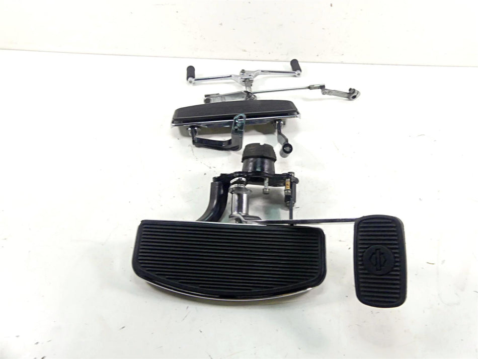 2010 Harley Touring FLHRC Road King Front Left Right Floorboard Set 50621-06A {{ shop.shopifyCountryName }} - Mototech271