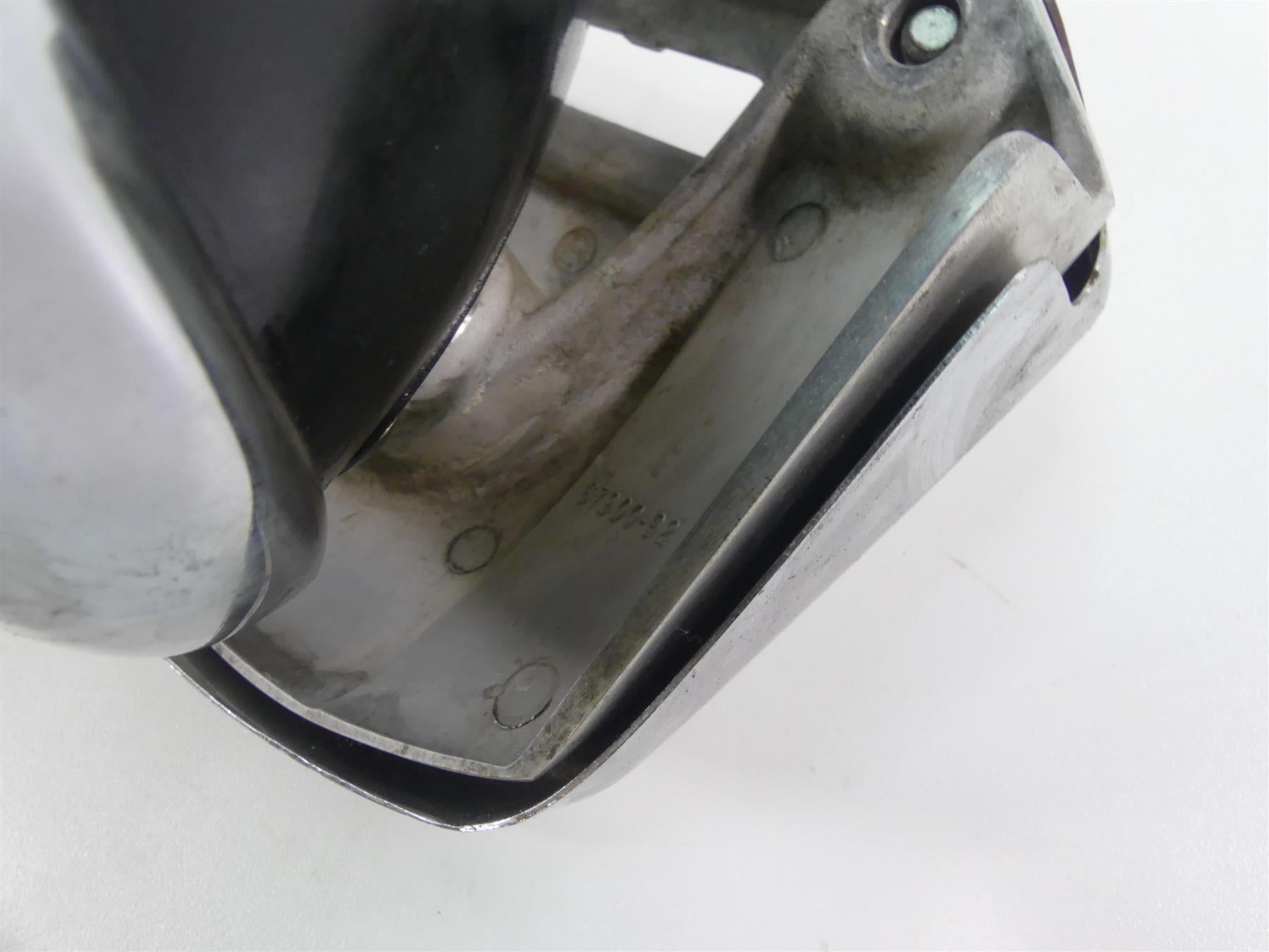 1999 Harley Dyna FXDL Low Rider Headlight Head Light & Visor 67733-91A {{ shop.shopifyCountryName }} - Mototech271