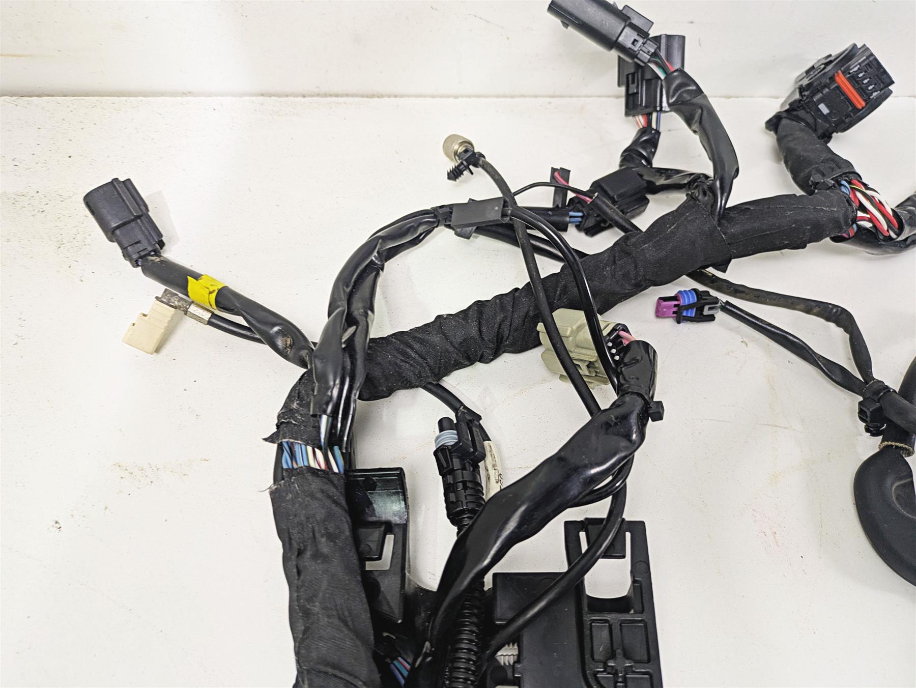 2015 Harley Touring FLHTKL Electra Glide Main Wiring Harness Loom Abs 69200118 {{ shop.shopifyCountryName }} - Mototech271