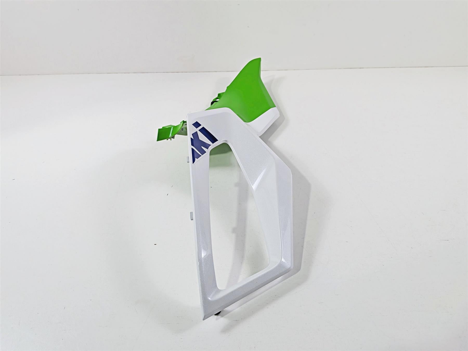 2024 Kawasaki EX500 Ninja 40th An. Left Mid Side Cover Fairing Cowl 55028-0884 {{ shop.shopifyCountryName }} - Mototech271
